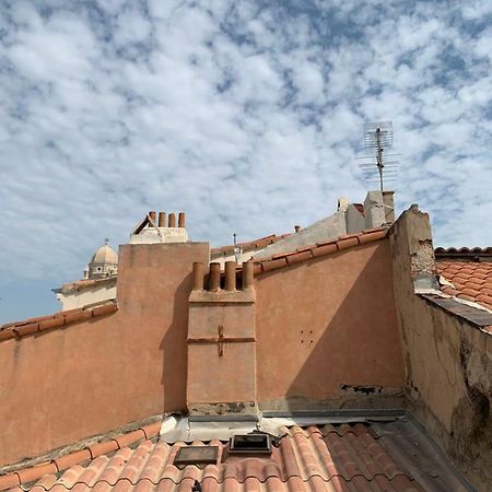 Carloo Soohome Marseille Exteriör bild