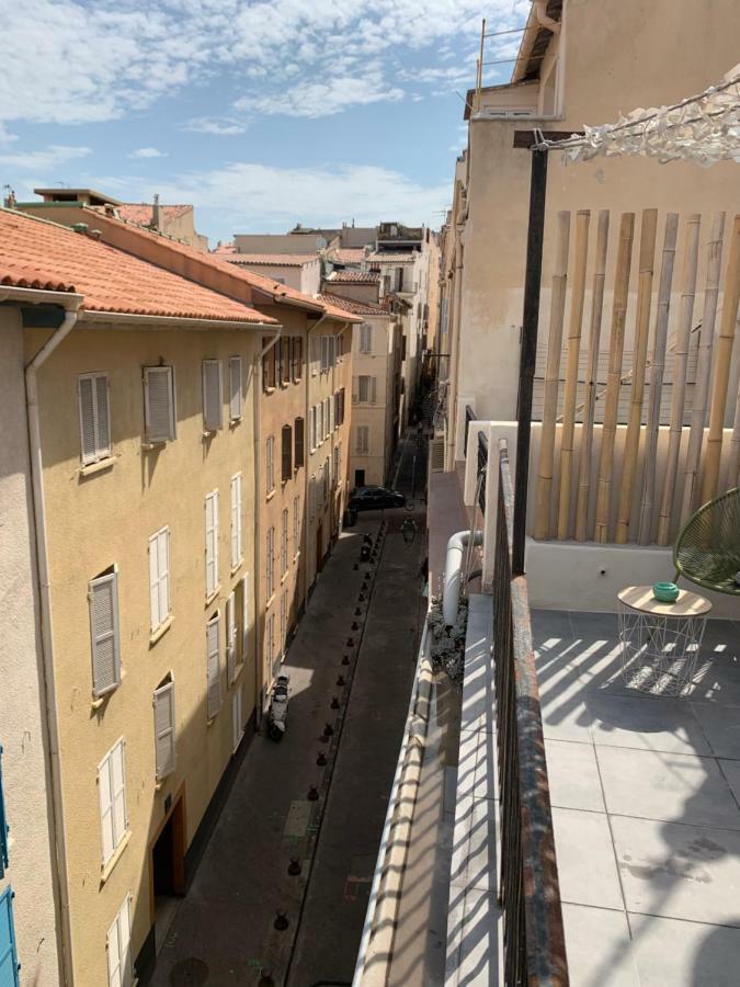 Carloo Soohome Marseille Exteriör bild
